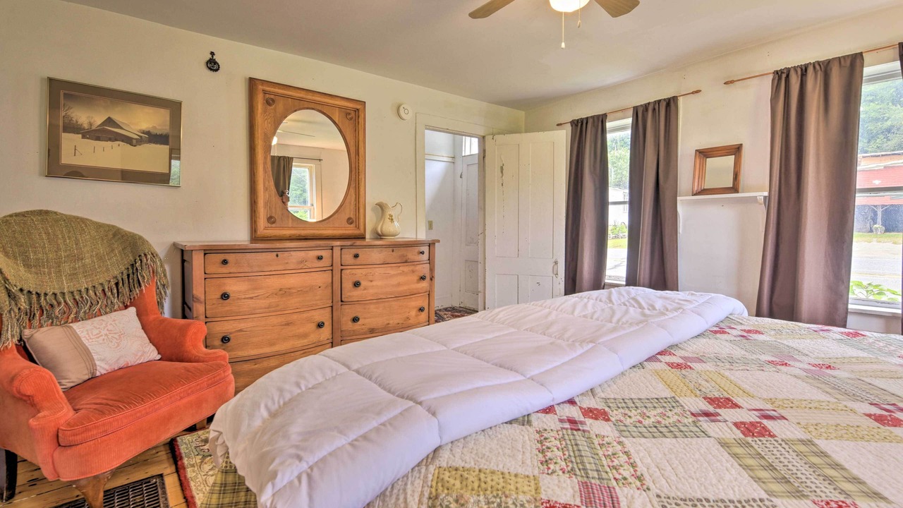 Photo of Bedroom in Granville