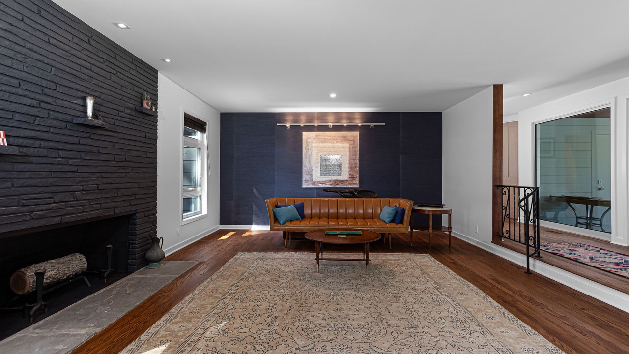 Photo of Livingroom in Redding Ridge
