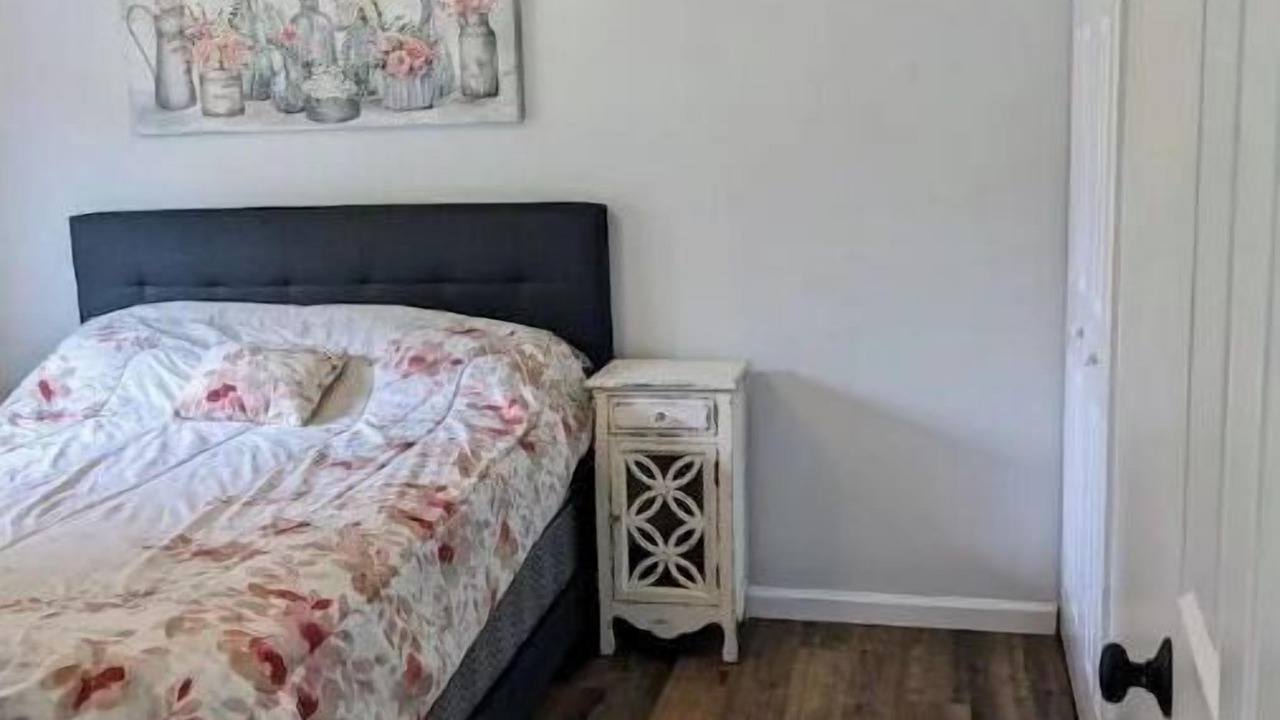 Photo of Bedroom in Central Lake