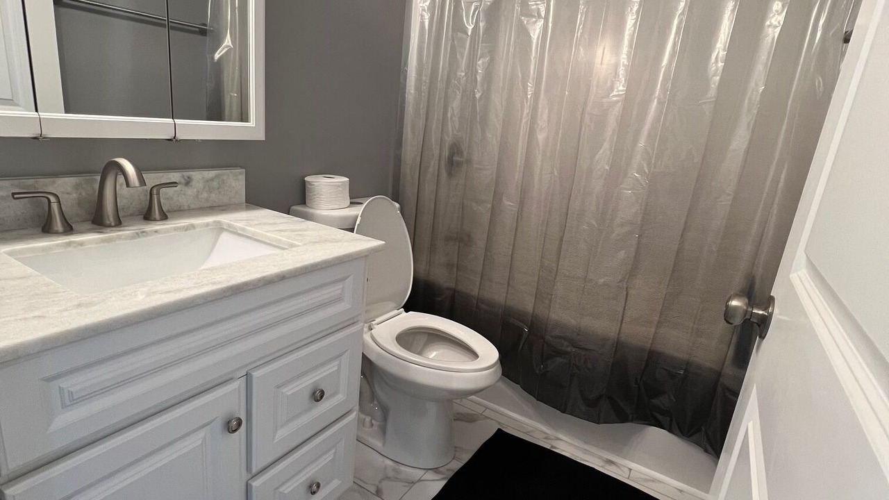Photo of Bathroom in Kabletown
