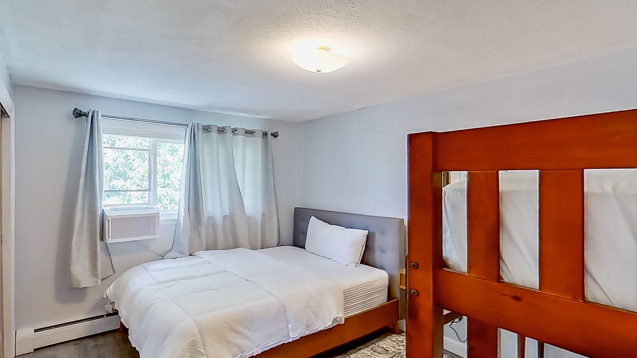 Photo of Bedroom in East Haven  Rutland County