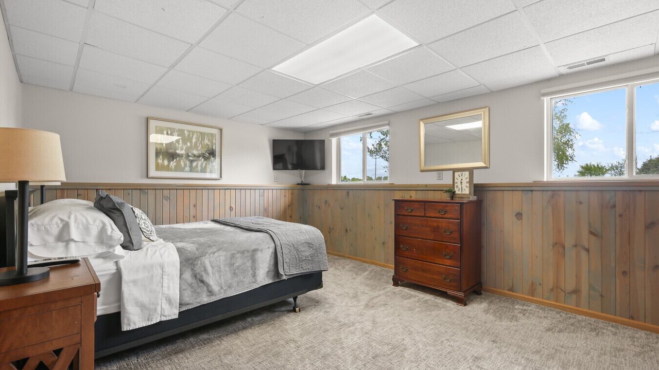 Photo of Bedroom in Black Wolf