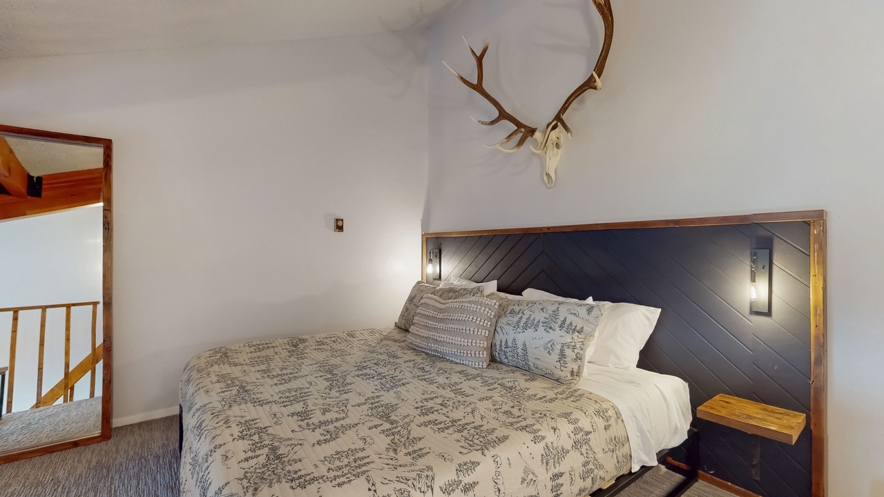 Photo of Bedroom in Red River