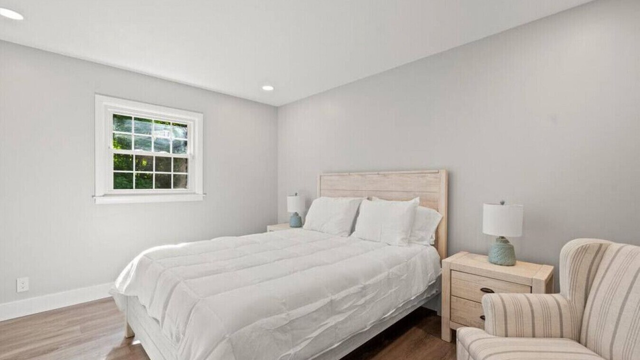Photo of Bedroom in Greenfield Center