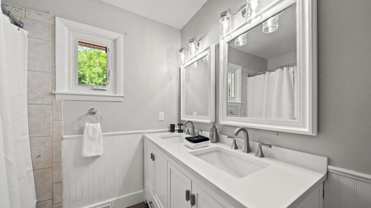 Photo of Bathroom in Greenfield Center