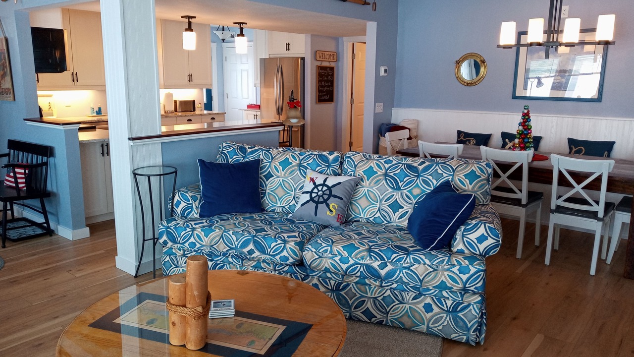 Photo of Livingroom in Lake City