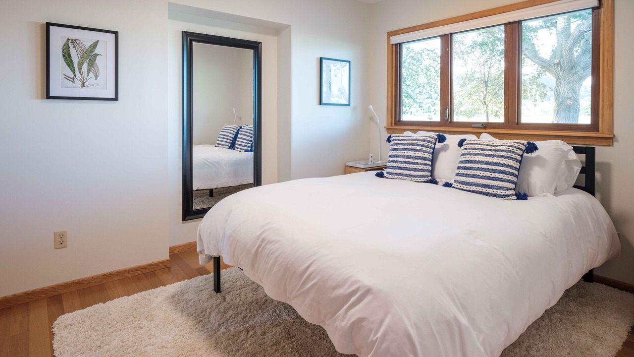 Photo of Bedroom in Lake City