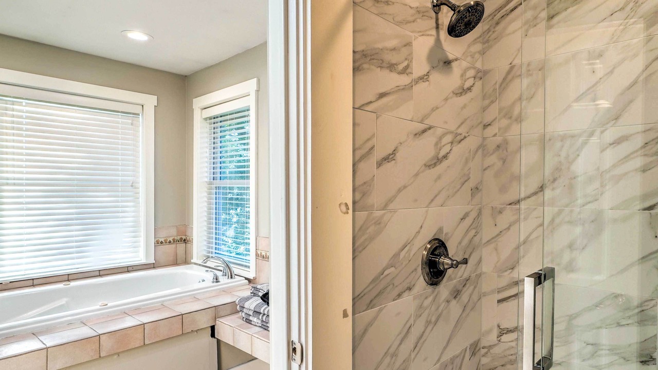 Photo of Bathroom in Mound