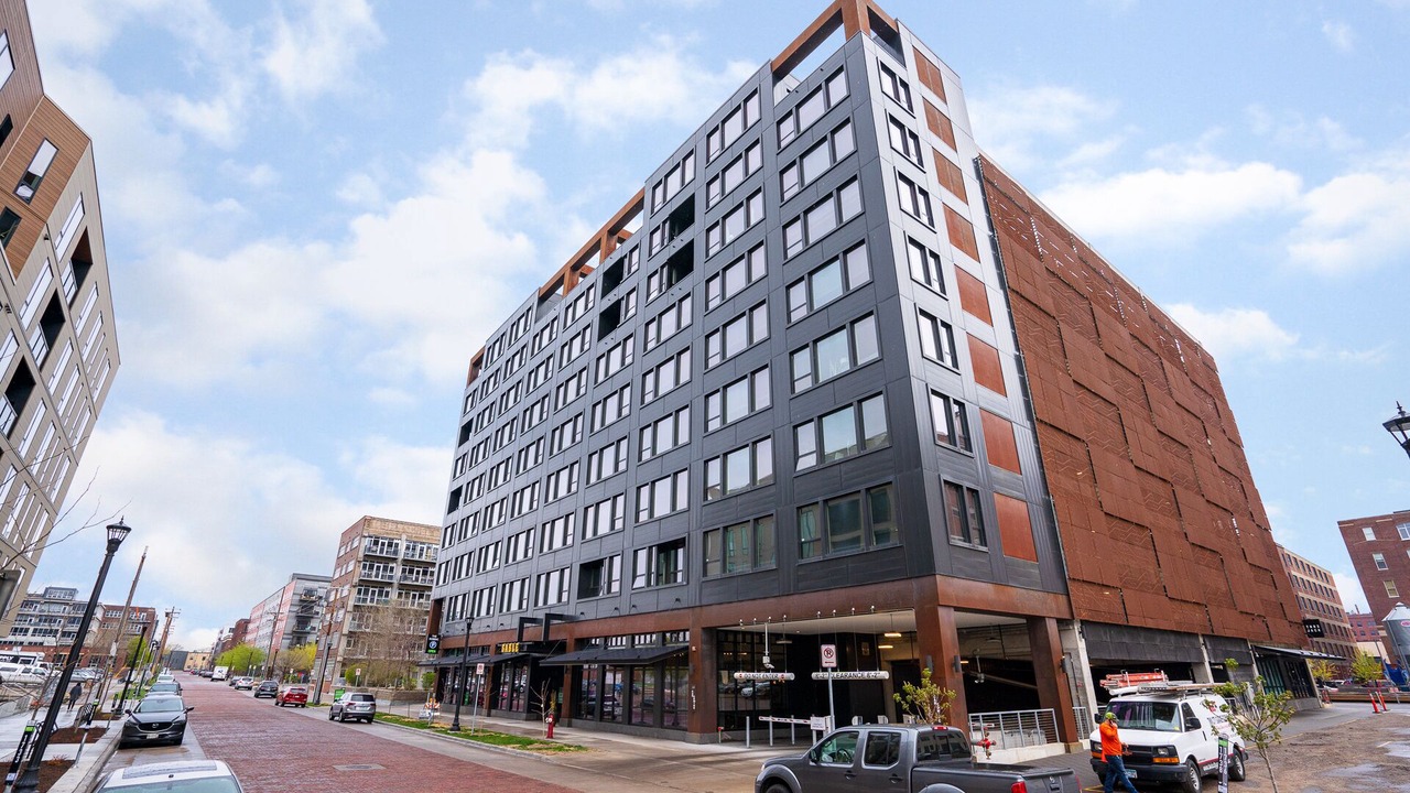 Photo of Others in Warehouse District