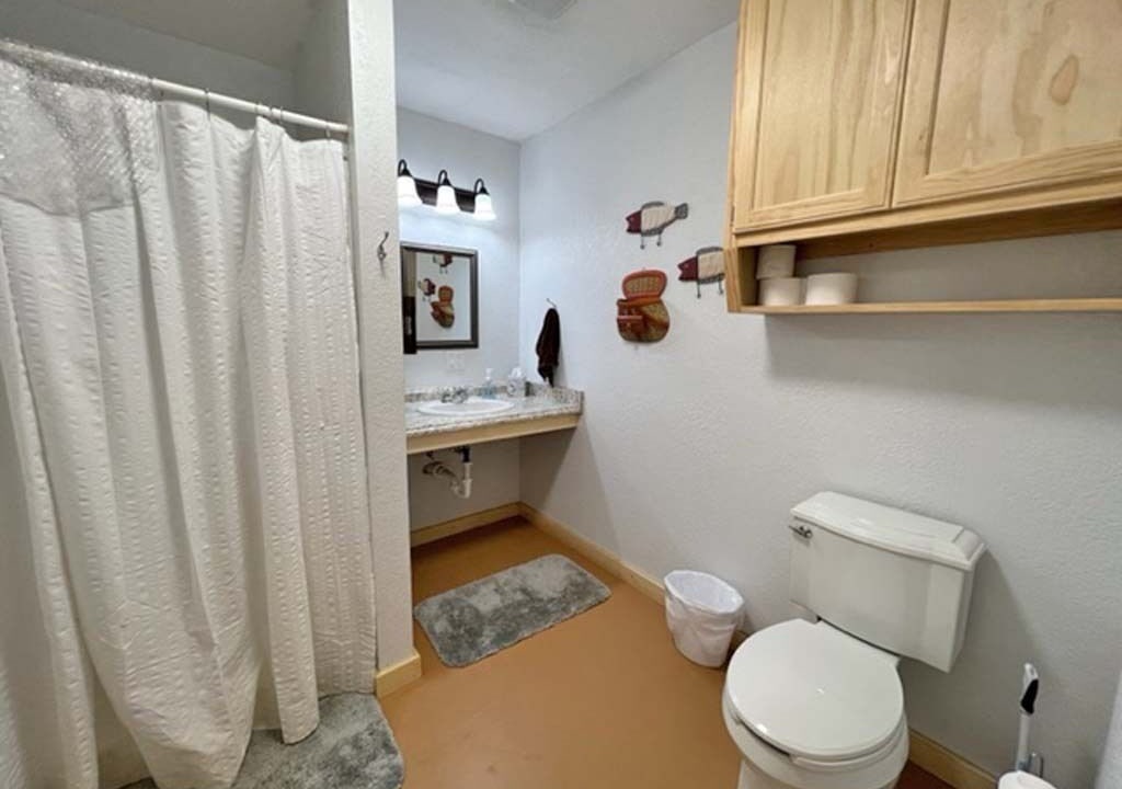 Photo of Bathroom in Alamosa