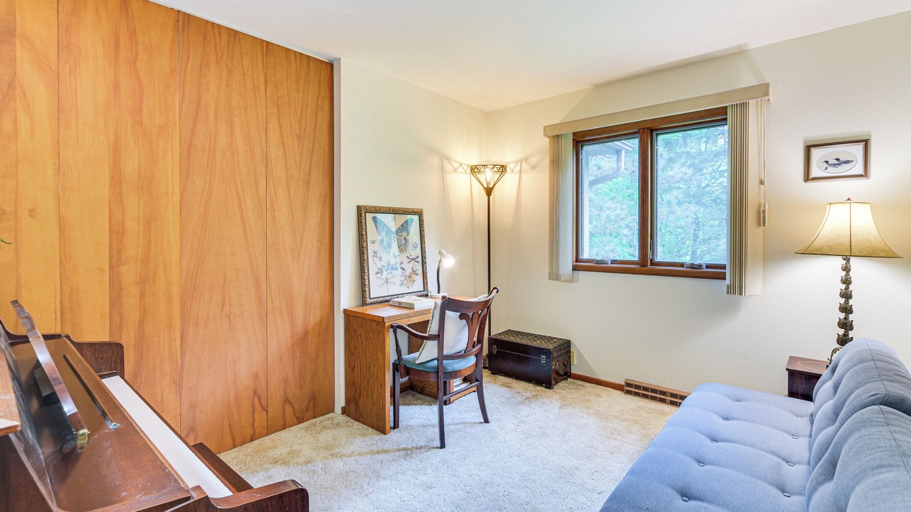 Photo of Livingroom in Spooner