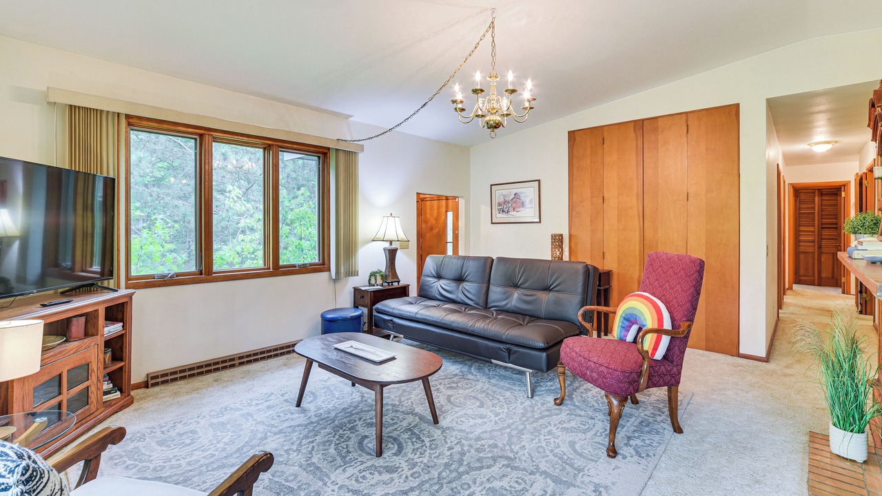 Photo of Livingroom in Spooner