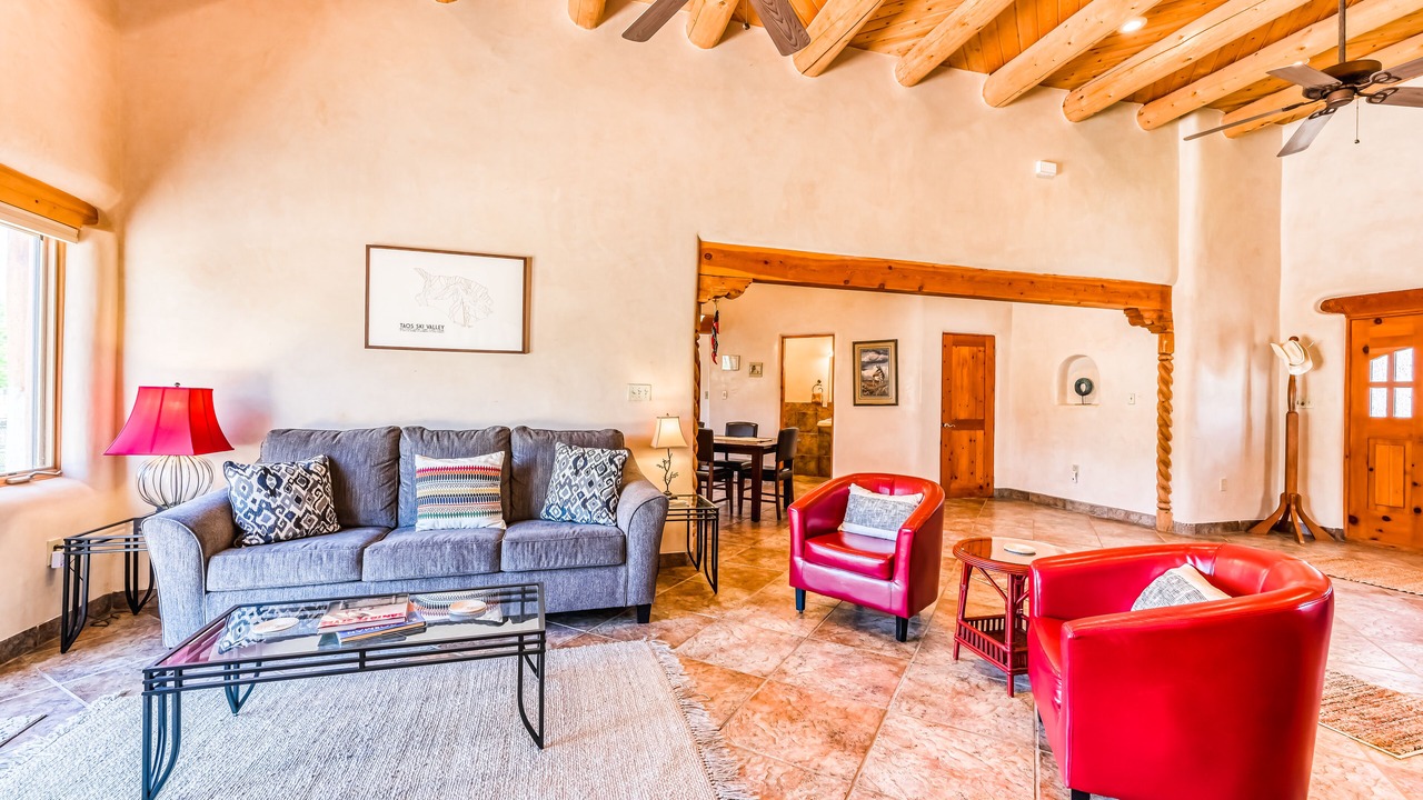 Photo of Livingroom in Arroyo Seco