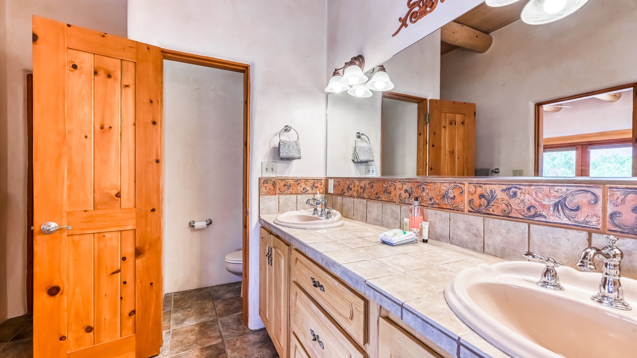 Photo of Bathroom in Arroyo Seco