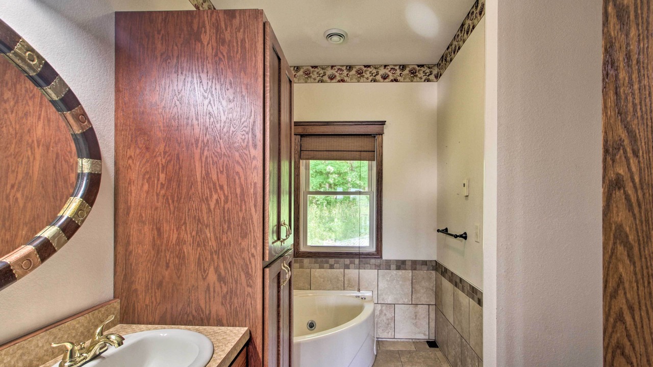 Photo of Bathroom in Frazee