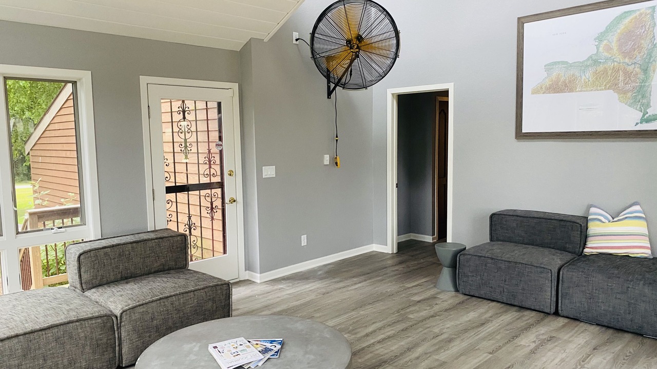 Photo of Livingroom in Hager City