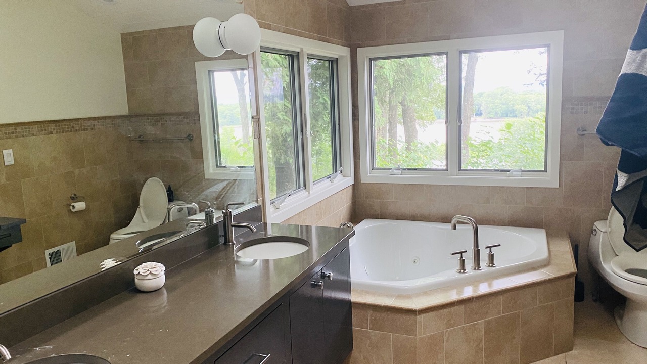 Photo of Bathroom in Hager City