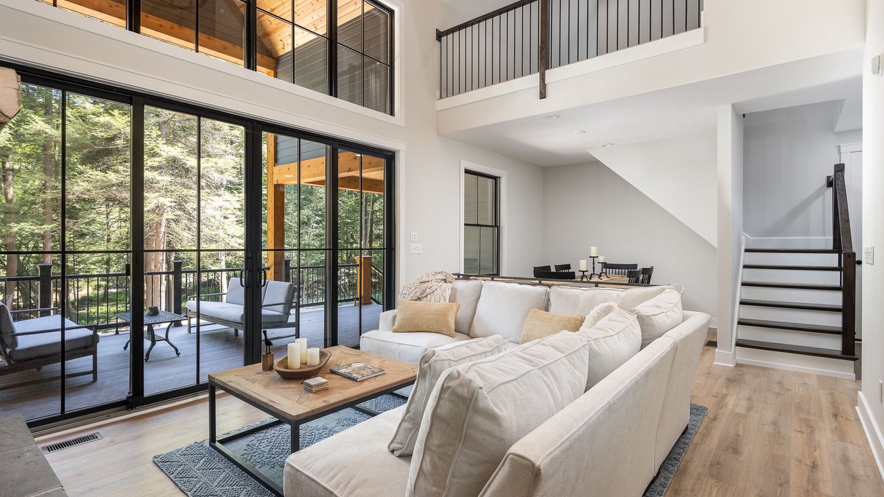 Photo of Livingroom in Bruceton Mills