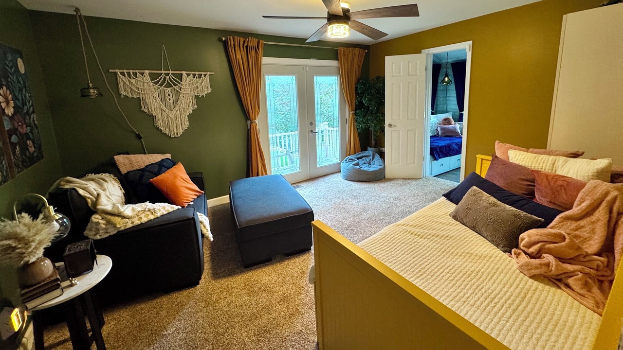 Photo of Livingroom in Taylors Falls
