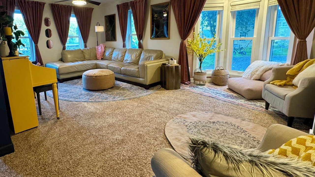 Photo of Livingroom in Taylors Falls