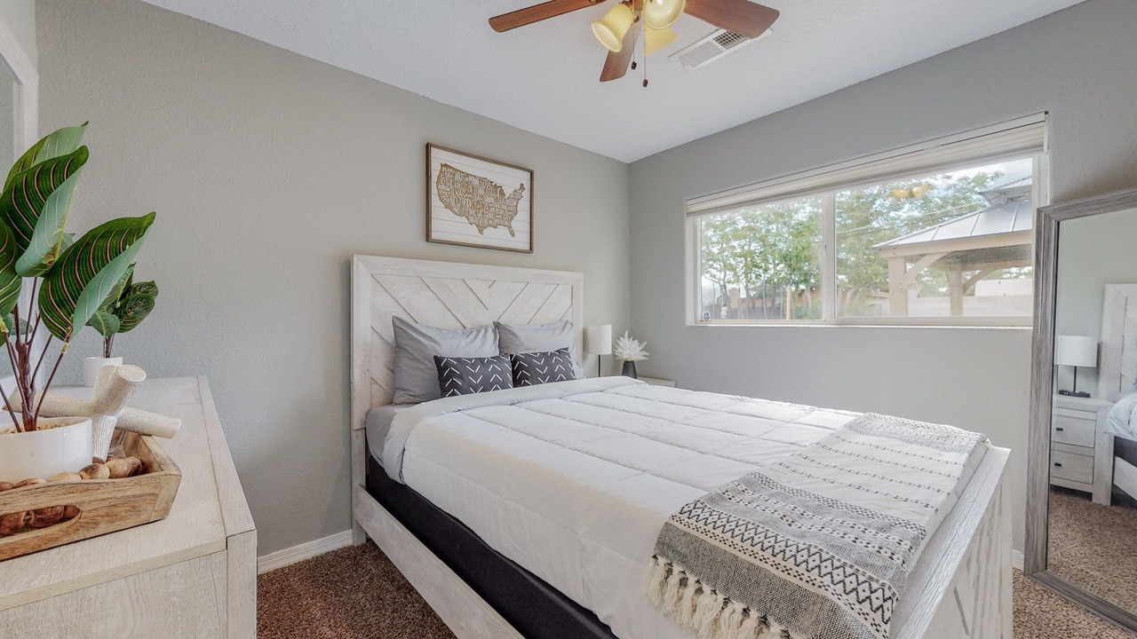 Photo of Bedroom in Northeast Heights