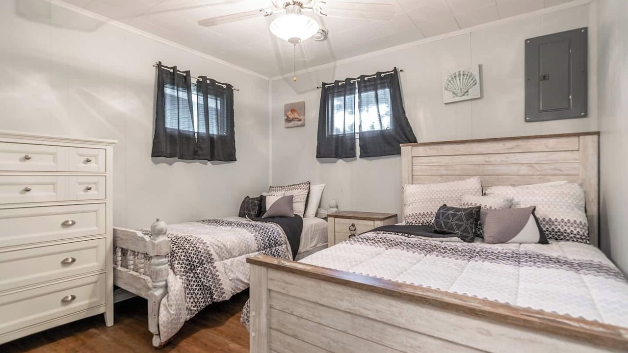 Photo of Bedroom in Arkdale