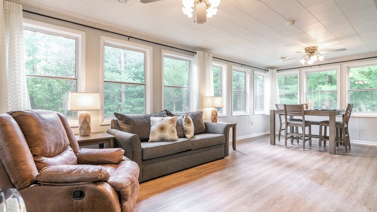 Photo of Livingroom in Arkdale