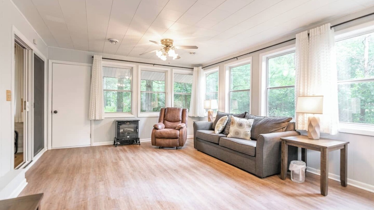 Photo of Livingroom in Arkdale