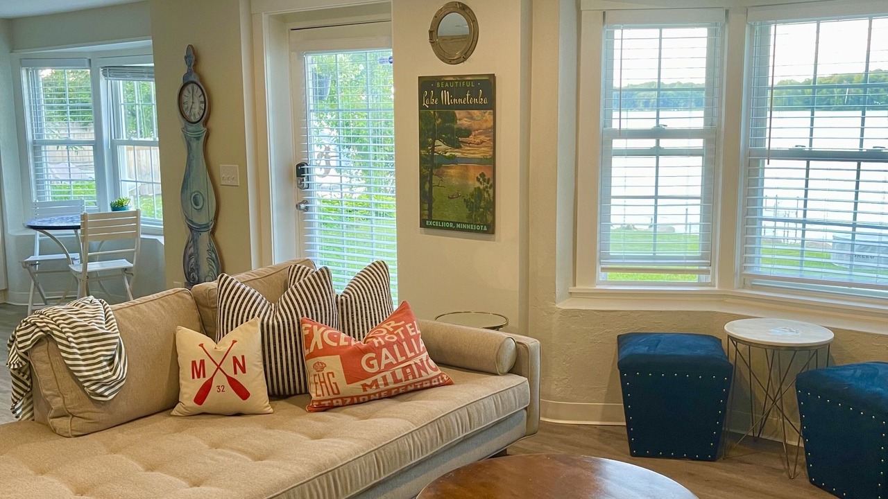 Photo of Livingroom in Tonka Bay