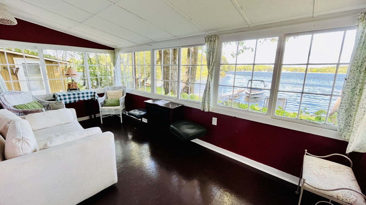 Photo of Livingroom in South Haven