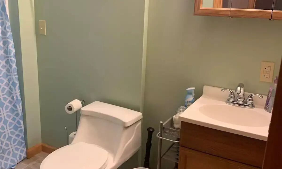 Photo of Bathroom in Keslers Cross Lanes