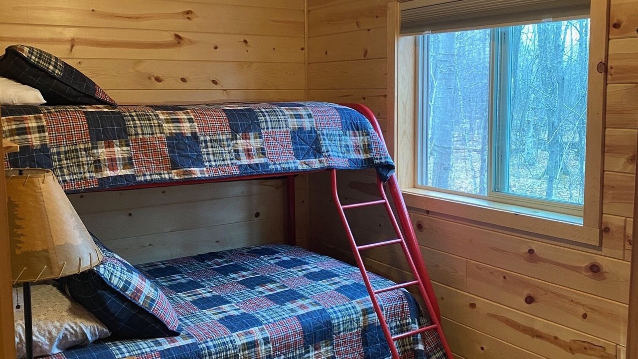 Photo of Bedroom in Ojibwa