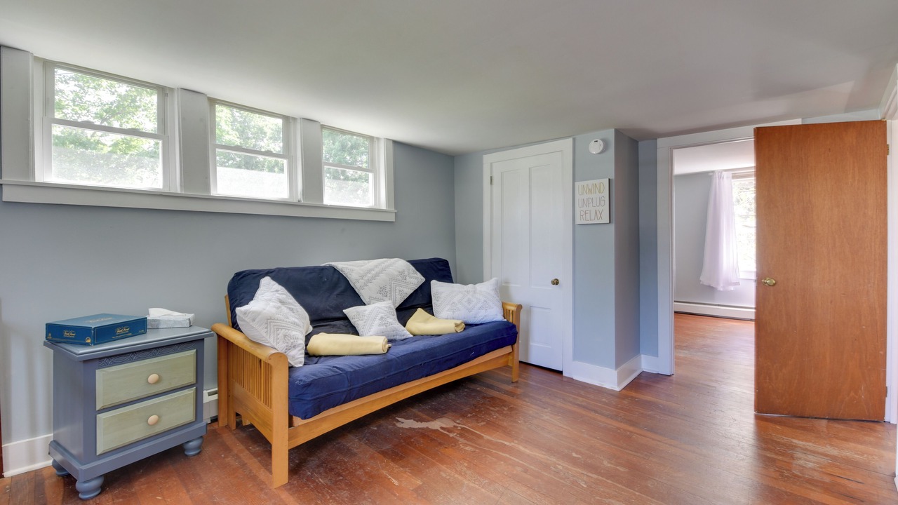 Photo of Livingroom in West Swanton