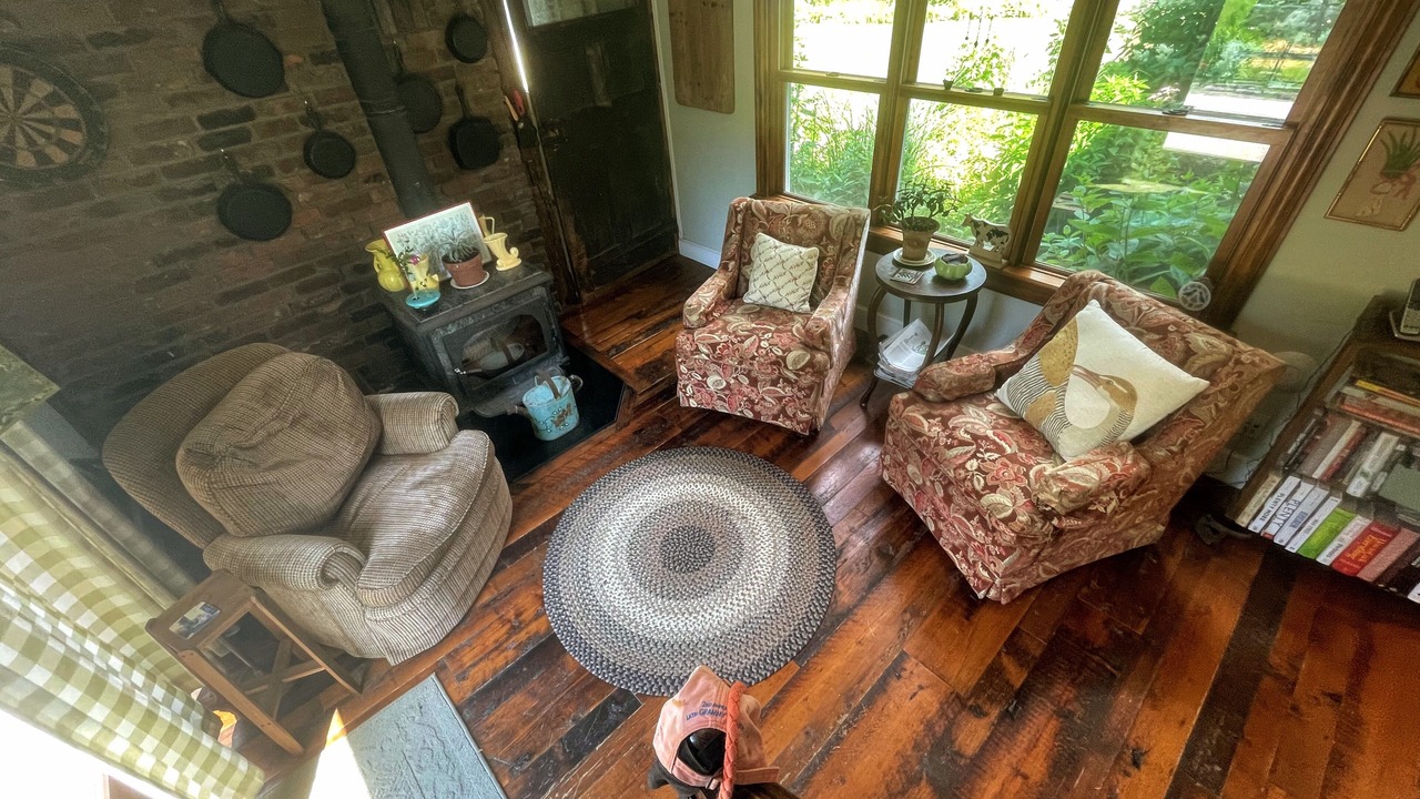 Photo of Bedroom in Housatonic