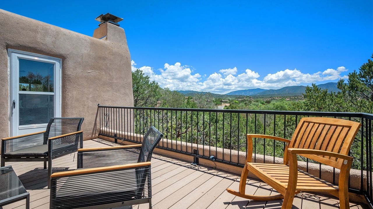 Photo of Patio Balcony in Northeast Santa Fe