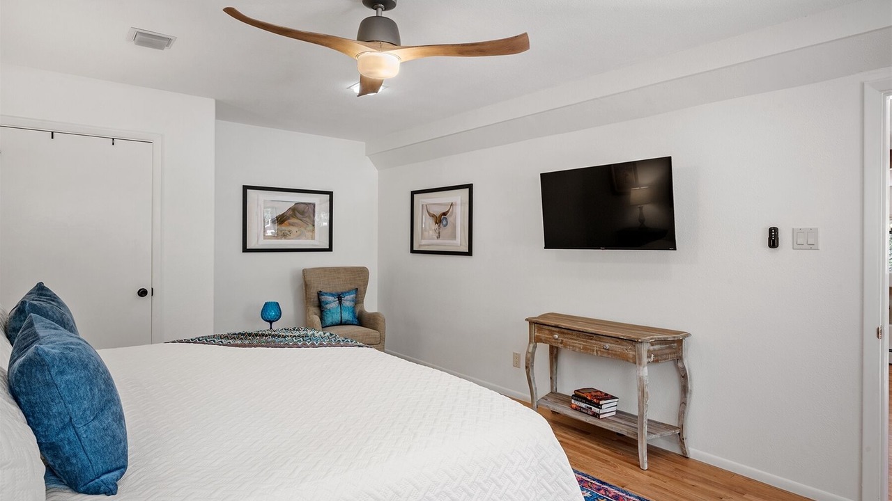 Photo of Bedroom in Northeast Santa Fe