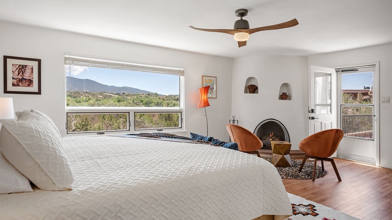 Photo of Bedroom in Northeast Santa Fe