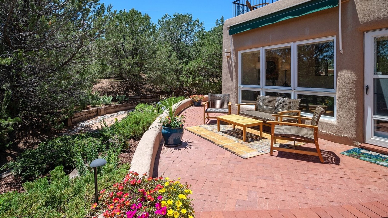 Photo of Patio Balcony in Northeast Santa Fe