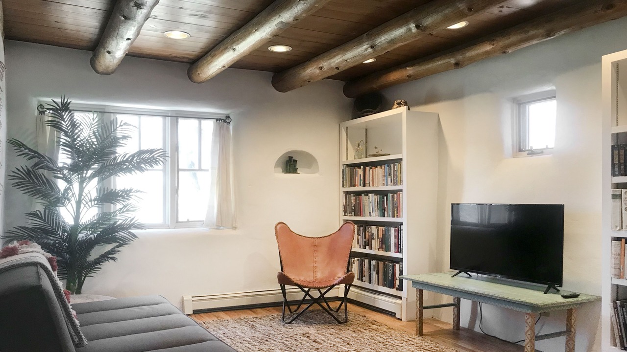 Photo of Livingroom in Taos