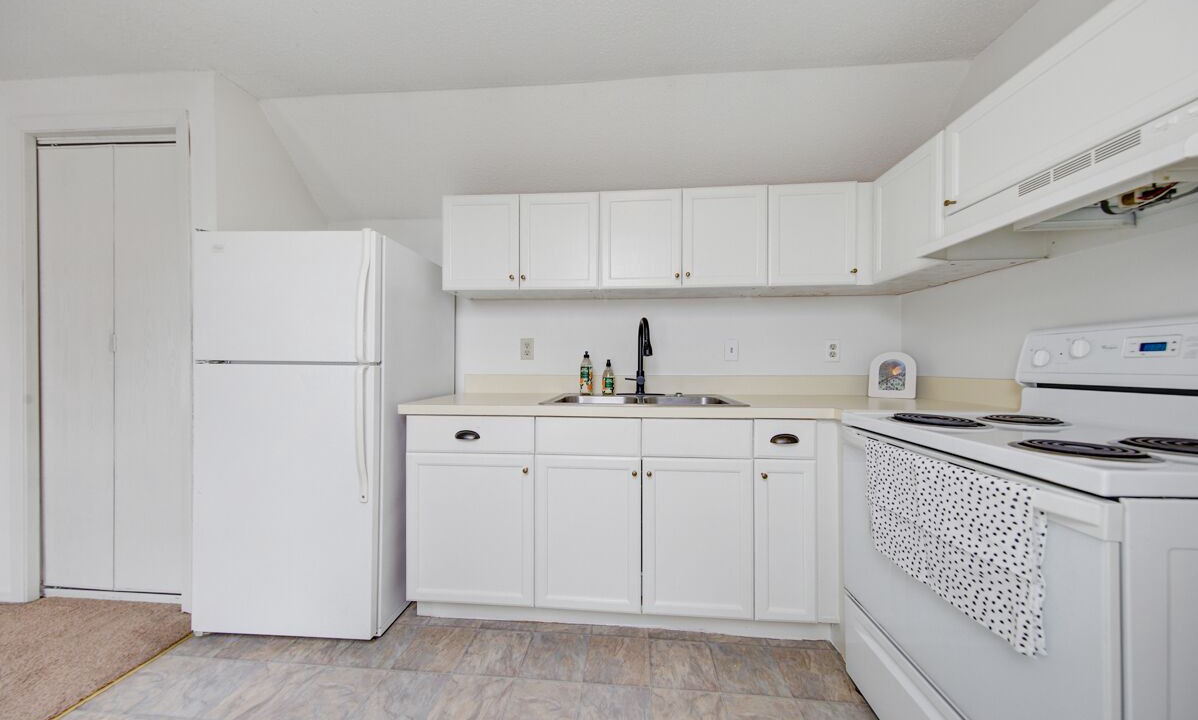 Photo of Kitchen in Summit - University