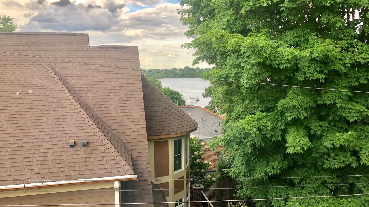 Photo of Outdoor in Linden Hills