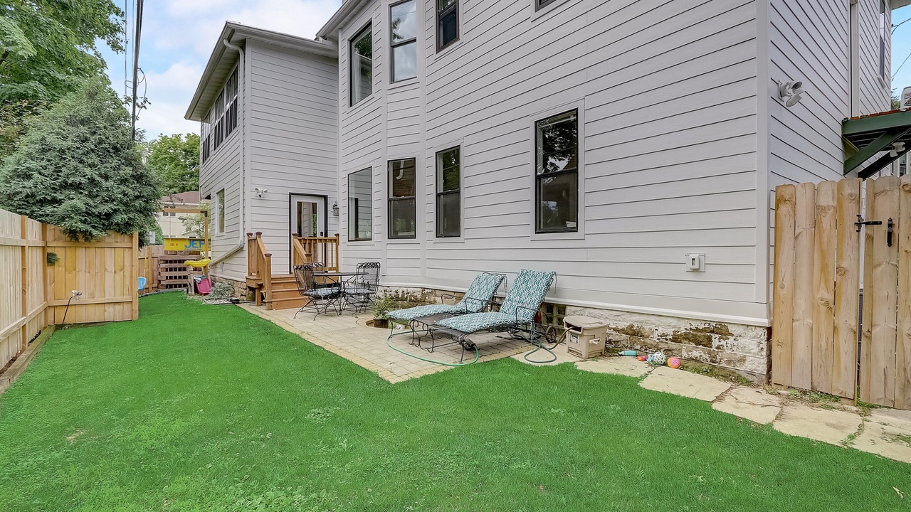 Photo of Patio Balcony in Linden Hills