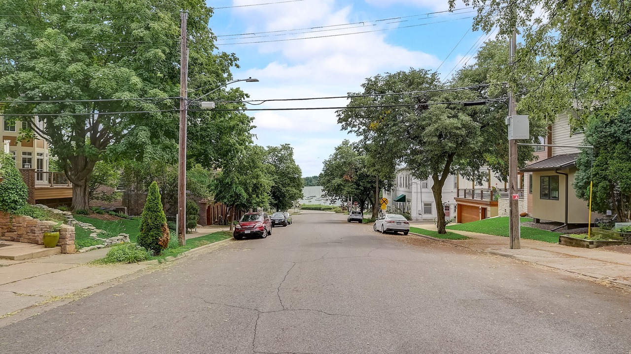 Photo of Outdoor in Linden Hills