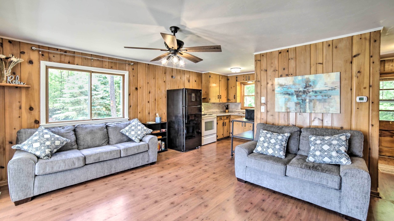 Photo of Livingroom in Brazeau