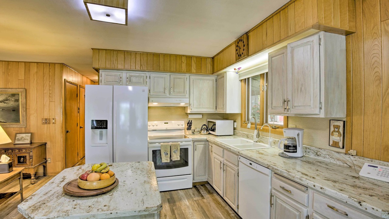 Photo of Kitchen in New Auburn