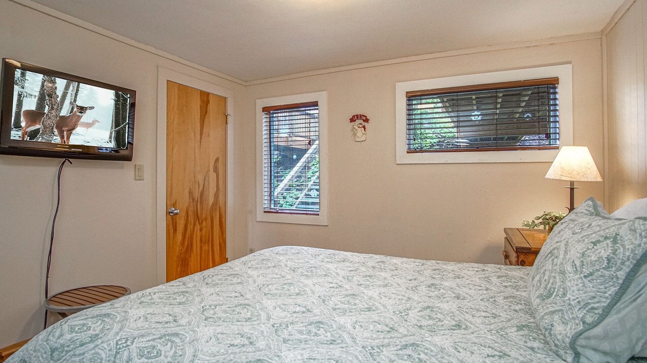 Photo of Bedroom in Snowshoe
