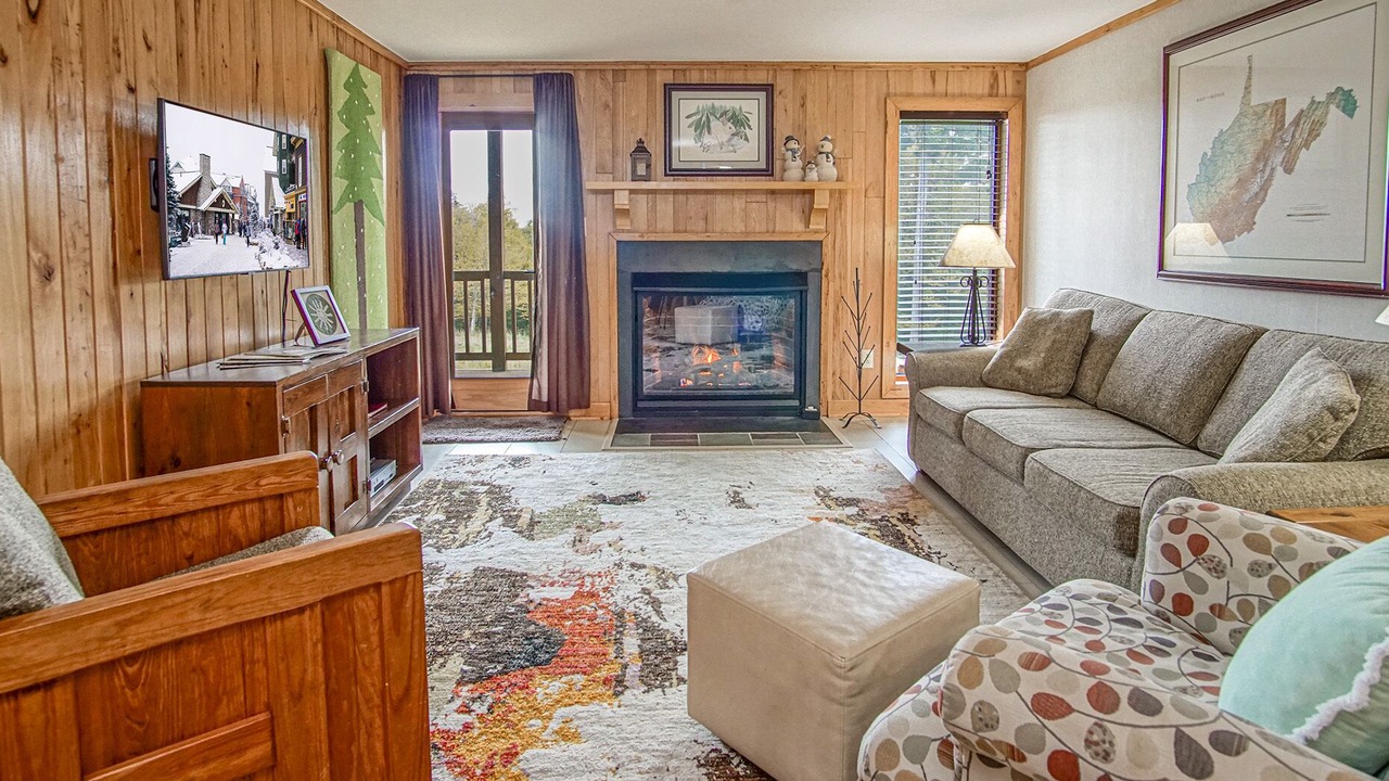 Photo of Livingroom in Snowshoe