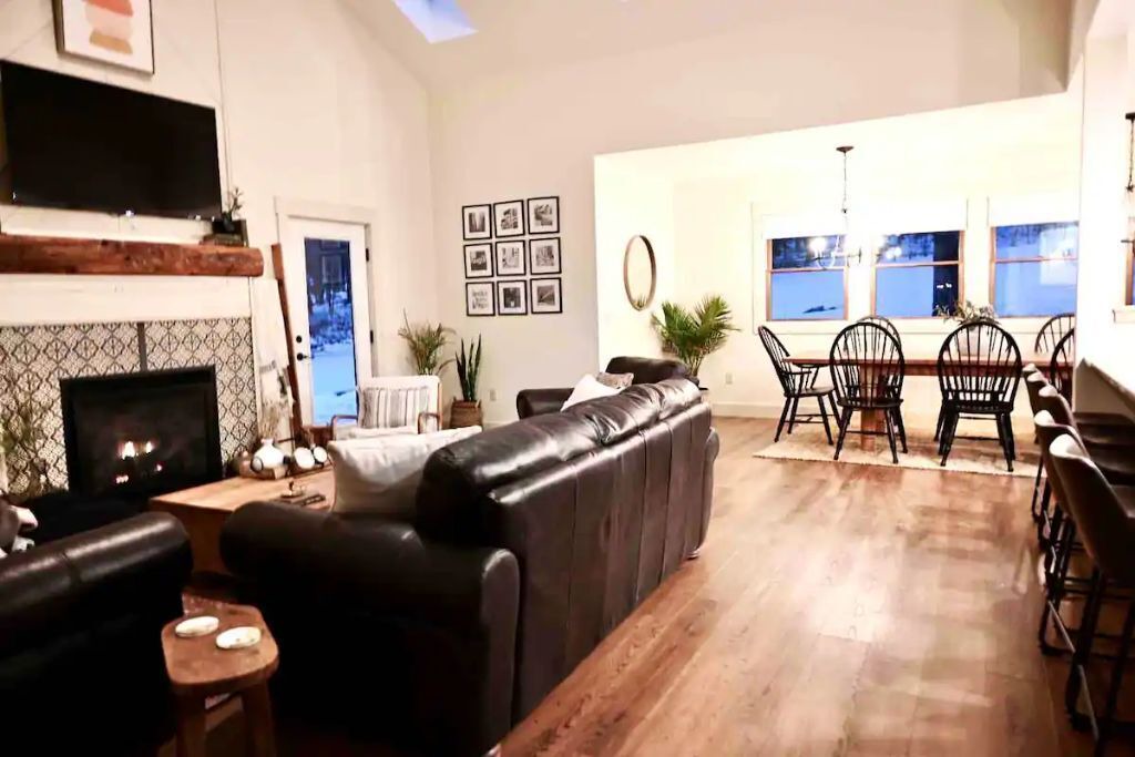 Photo of Livingroom in Wolcott