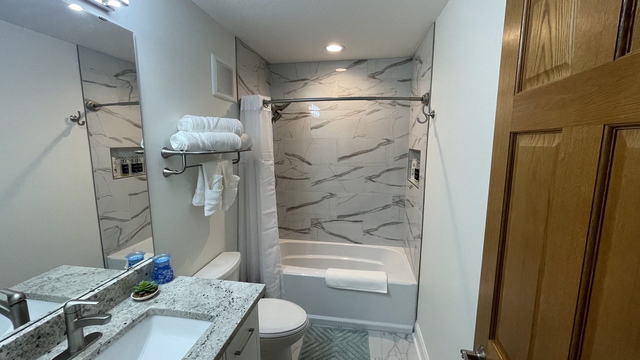 Photo of Bathroom in Kutzky Park