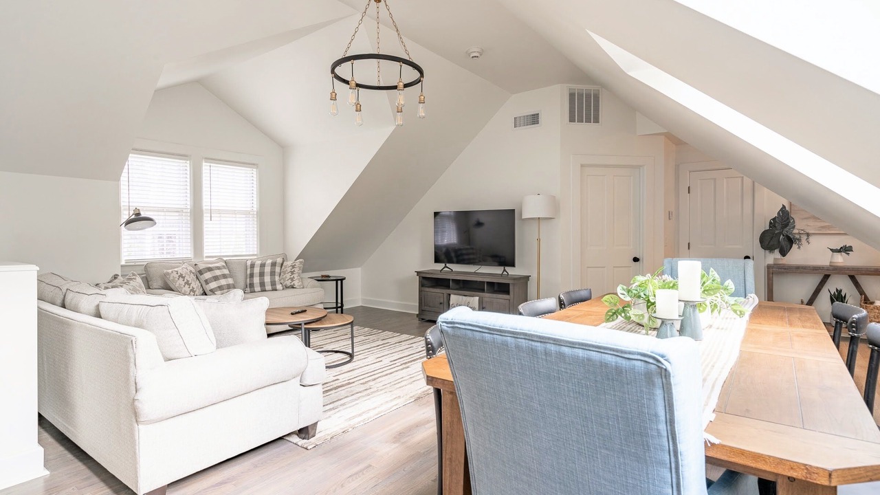 Photo of Livingroom in Lenox